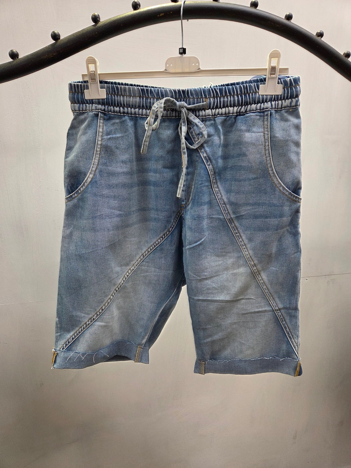 Kurze Baggy-Jeans